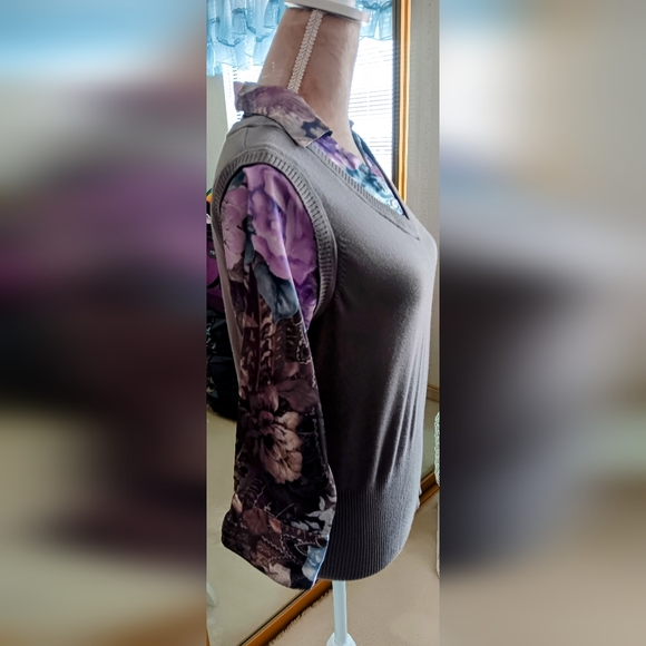 Once 1 Again~Vintage 90's Gray V-neck Sweater Floral Silky Shirt - Picture 7 of 10